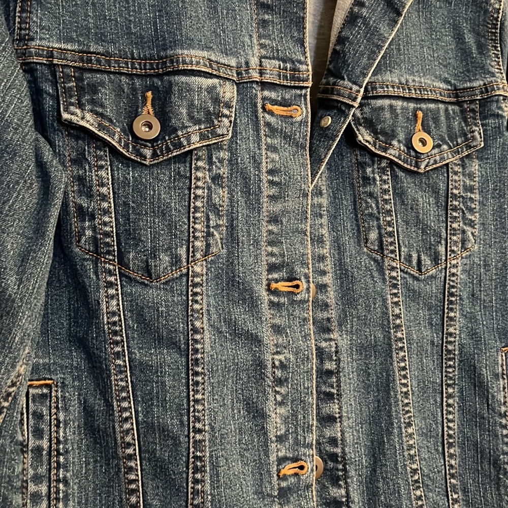 Uniqlo Simple Basic Denim Jacket Small - image 3